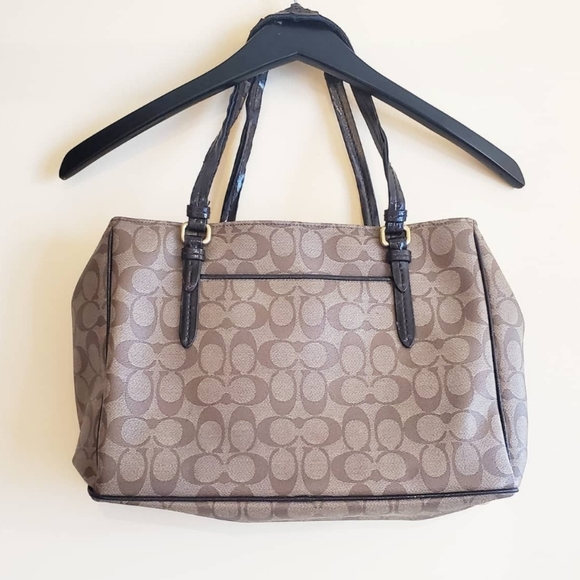 Coach Signature Canvas Tan & Brown Shoulder Bag - Picture 2 of 13